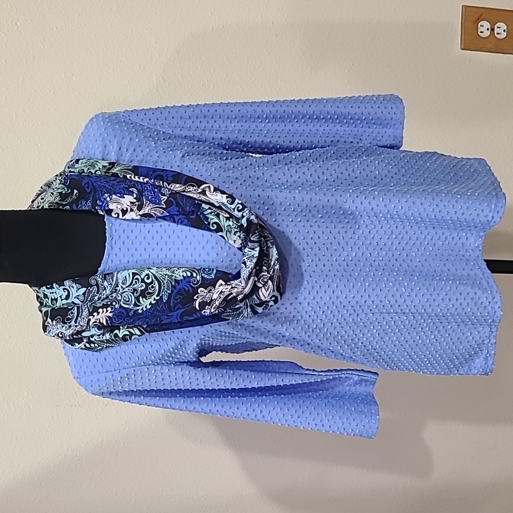 NWT Medium NY Collection Blue Blouse Shirt with Scarf